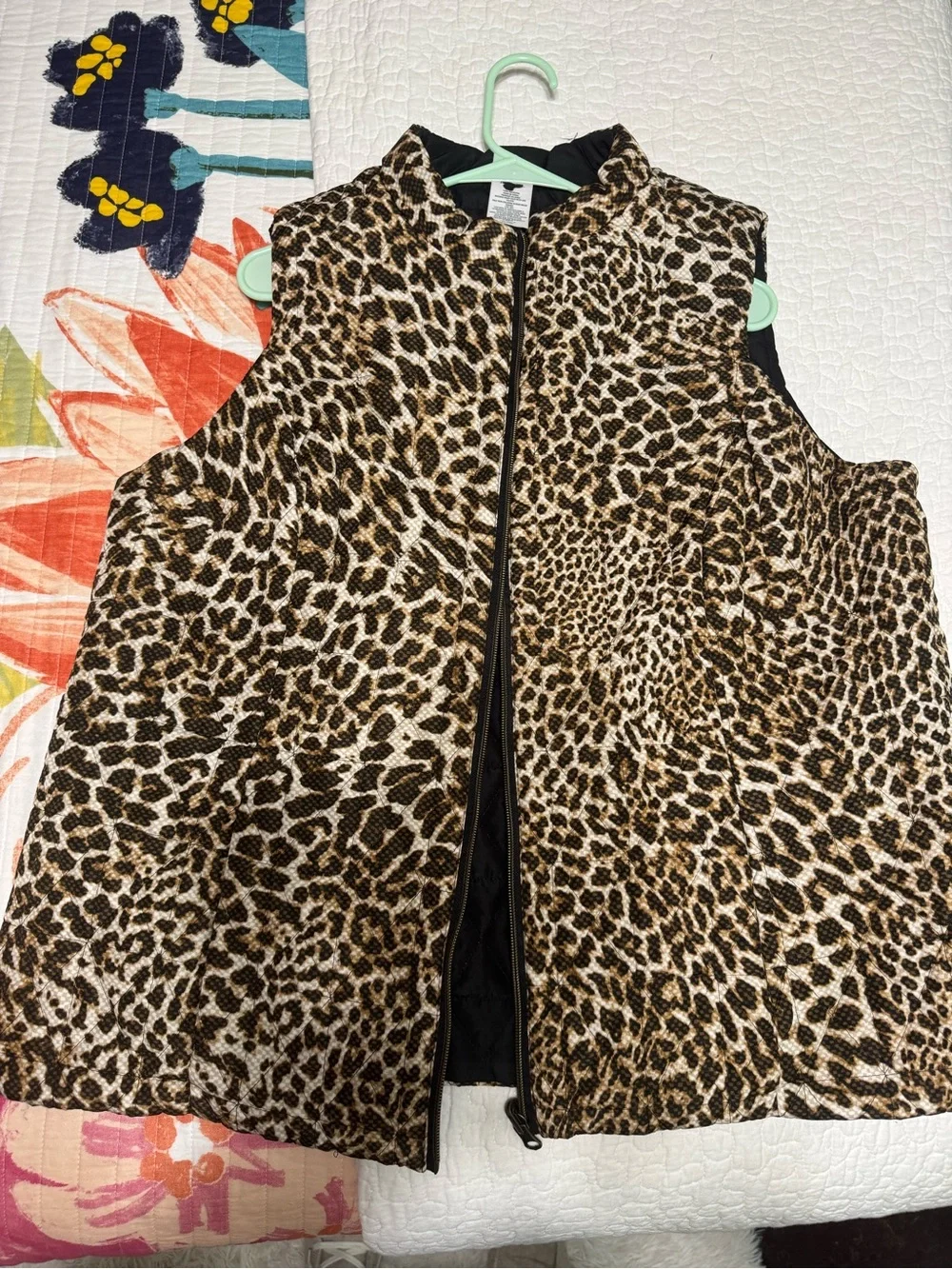 Ladies Leopard Print Quilted Vest - Leopard print with pockets